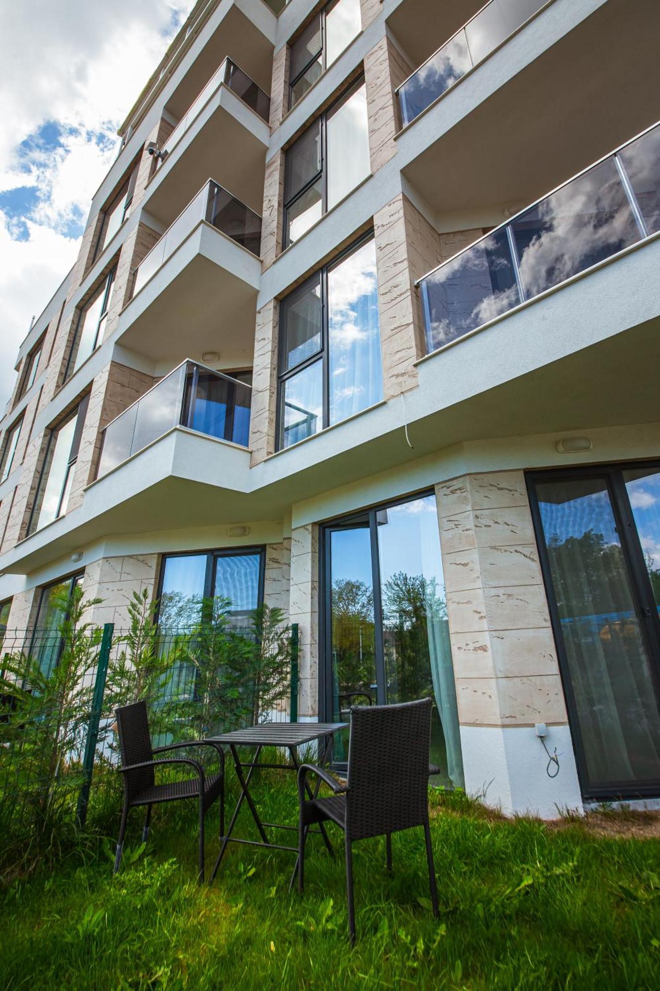 Athmospherevillaema Apartments クラネヴォ エクステリア 写真